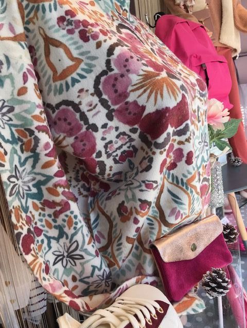 /images/boutique/product/535/product-535-2.jpg